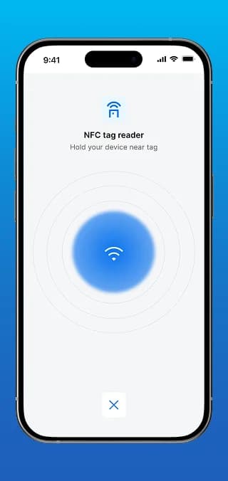 NFC-Leser wartet auf ein Armband